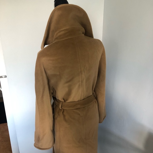 Max Mara 100% Virgin Wool Camel Long Coat Jacket - Picture 3 of 8